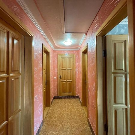 Villa Aeroport Розовый Дом Кишинев Екстериор снимка