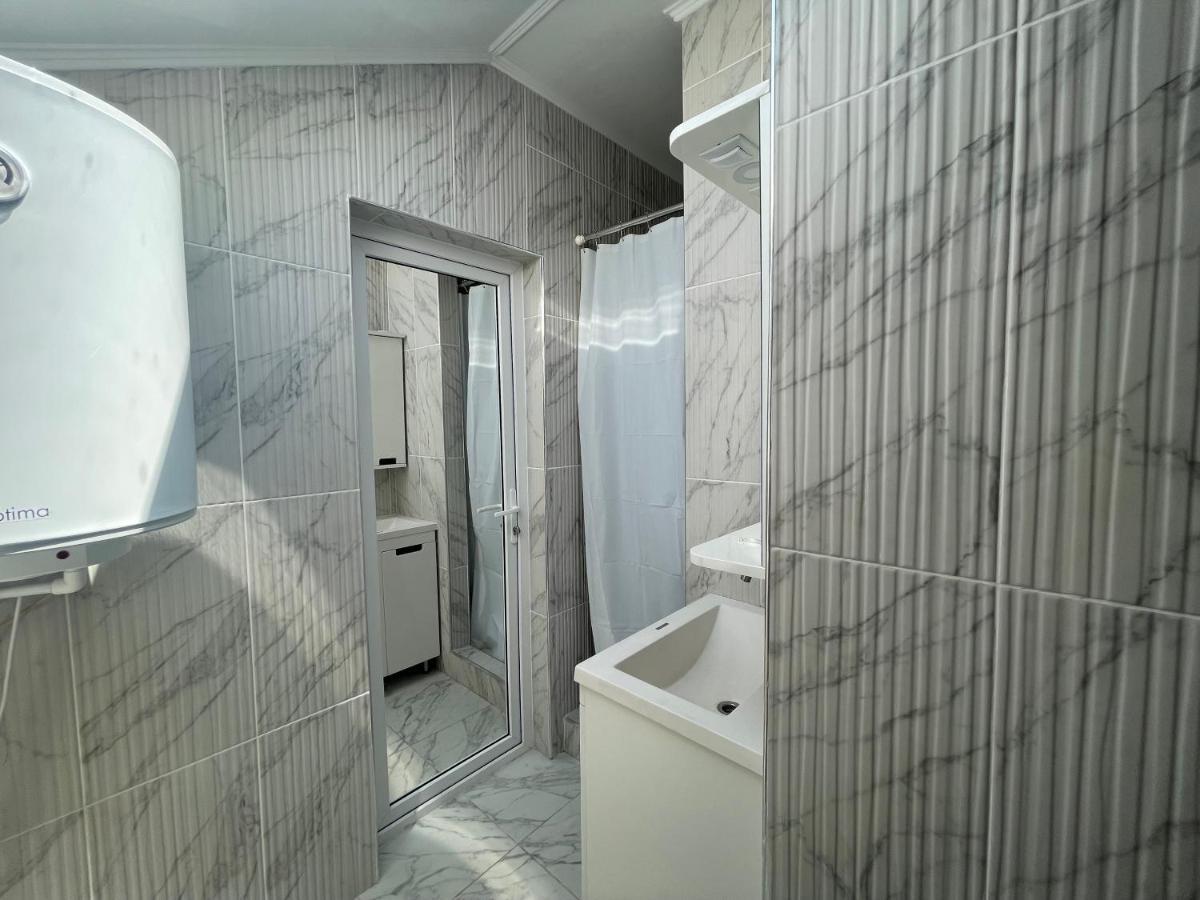 Villa Aeroport Розовый Дом Кишинев Екстериор снимка